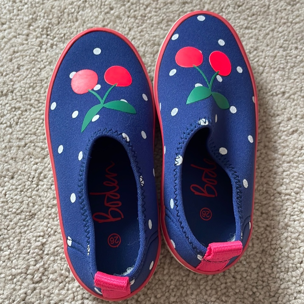 Boden water shoes - size 26 / 8.5